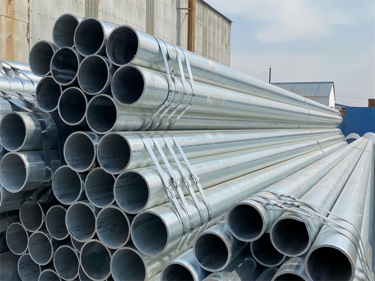 Puting tubo - galvanized steel pipe